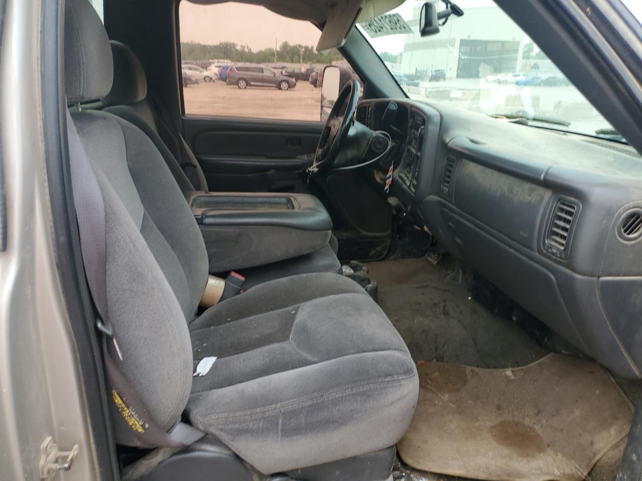 2006 GMC Sierra K2500 Heavy Duty VIN: 1GTHK24D46E221327 Lot: 59621425