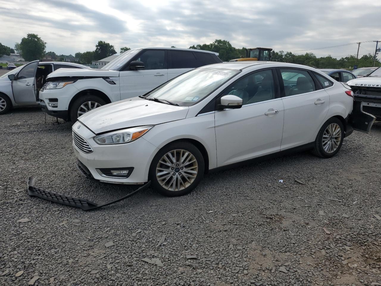 FORD FOCUS 2018 VIN 1FADP3J23JL280968