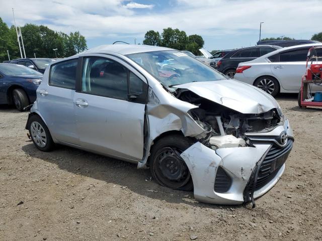  TOYOTA YARIS 2017 Srebrny