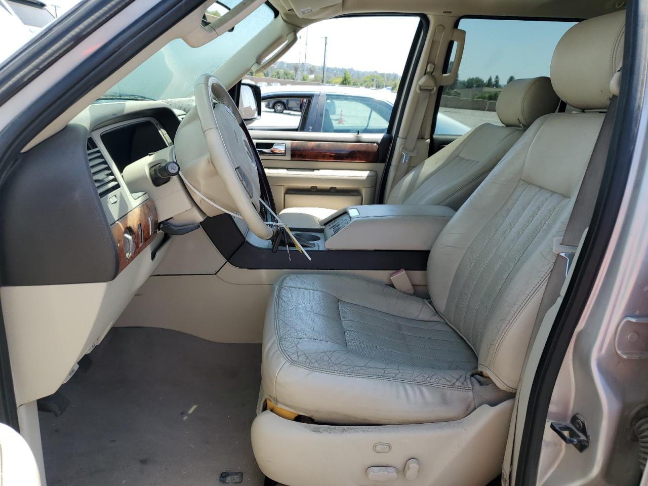 2003 Lincoln Navigator VIN: 5LMFU27R03LJ30869 Lot: 62217605
