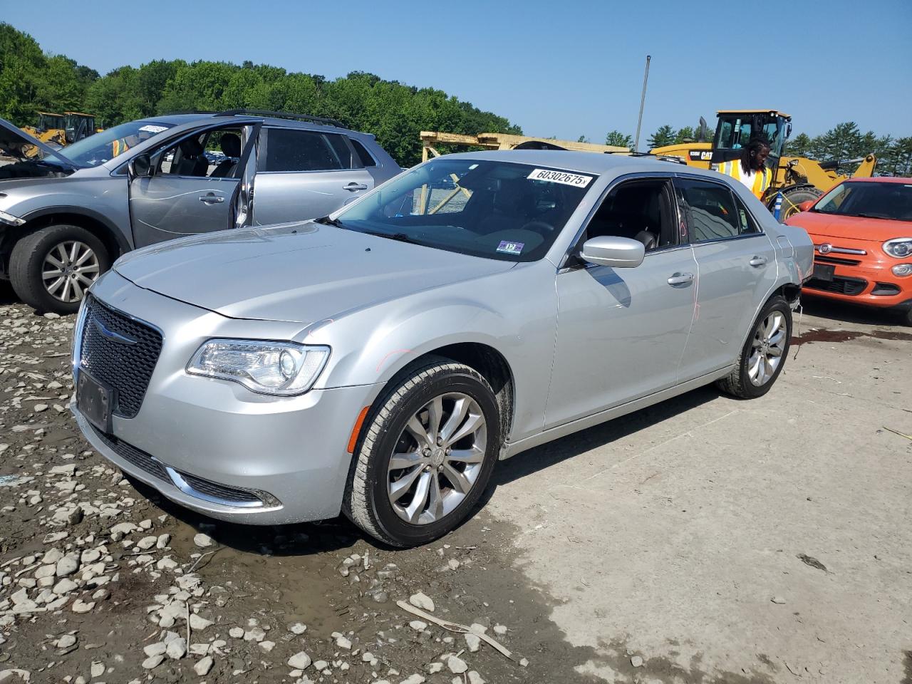 2019 Chrysler 300 Touring на продаже в Windsor, NJ - Rear End