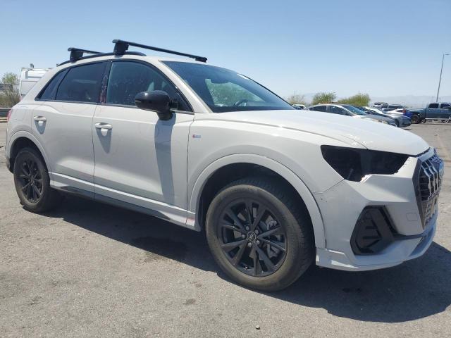  AUDI Q3 2021 Szary