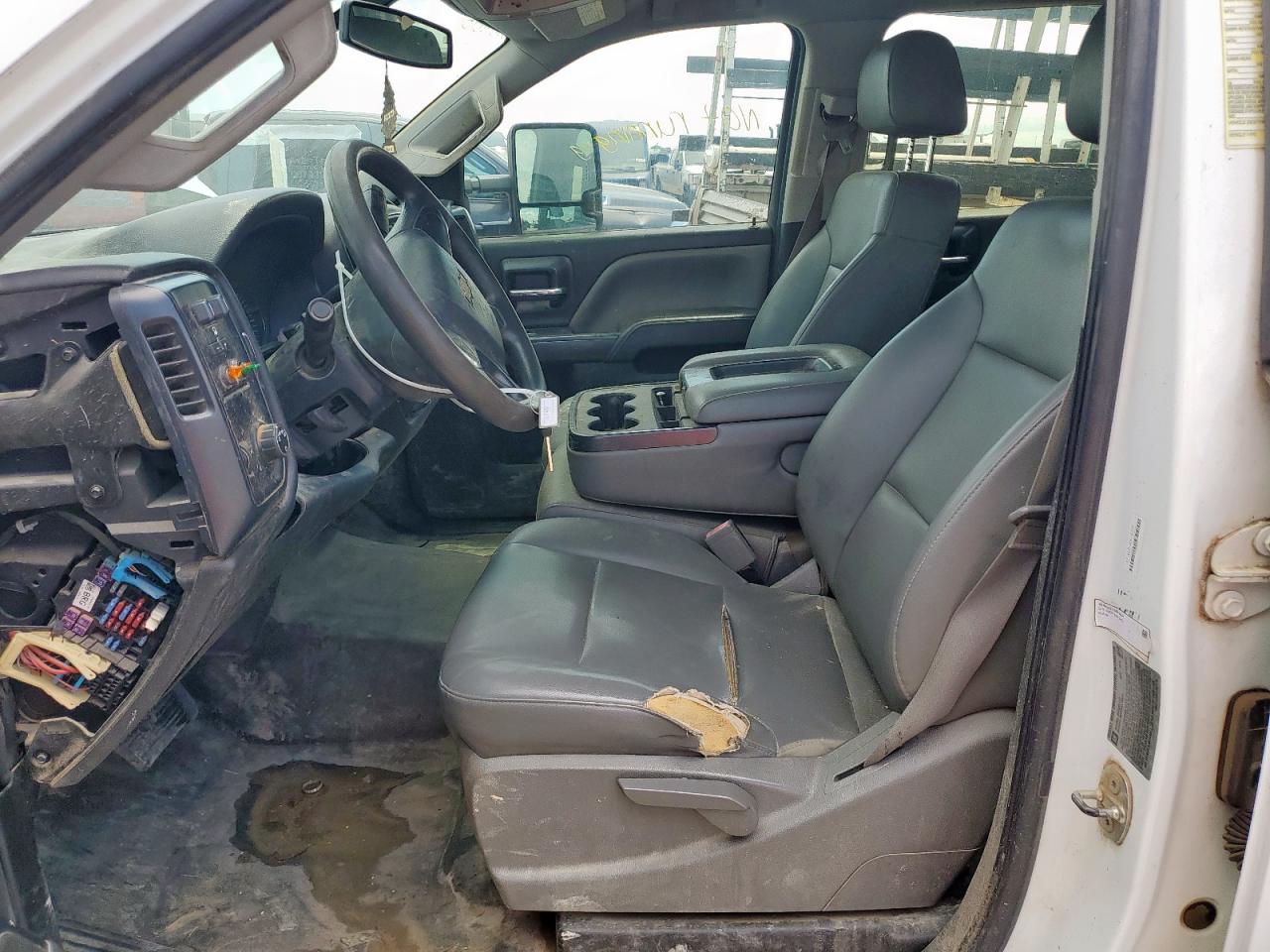 2015 Chevrolet Silverado C3500 VIN: 1GB4CYCG9FF557175 Lot: 62641615