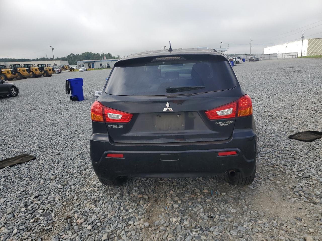 2011 Mitsubishi Outlander Sport Es VIN: JA4AP3AU2BZ012002 Lot: 61590635