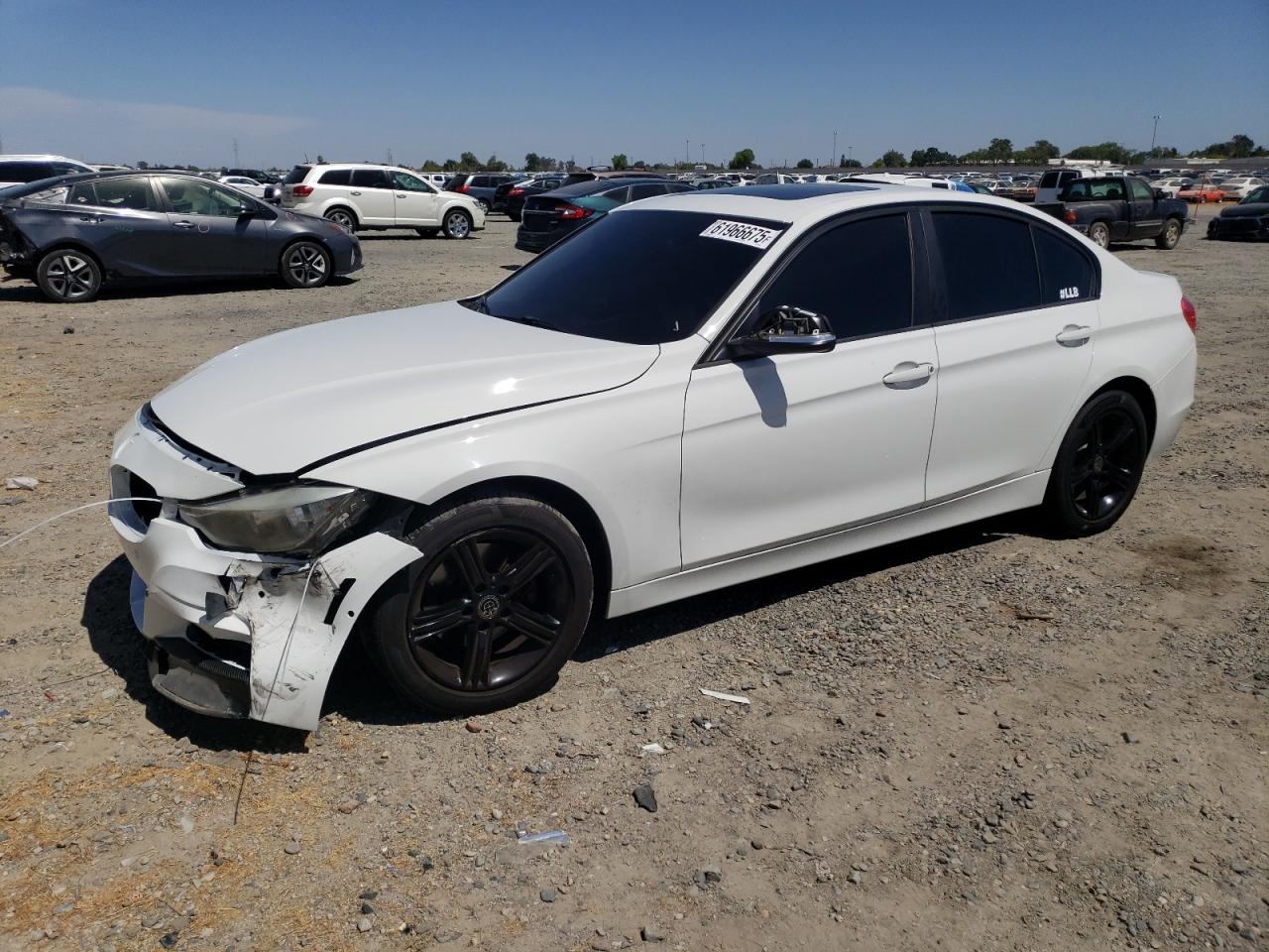 WBA3A5C57CF340775 BMW 3 SERIES Photo 1