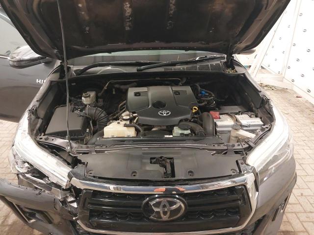 2018 TOYOTA HILUX INVI