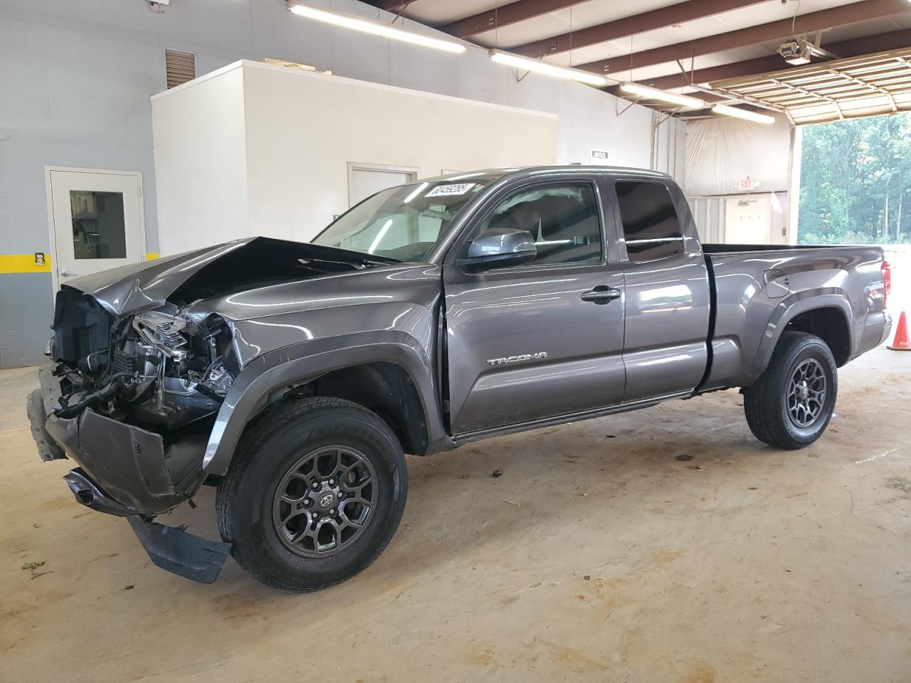 2017 Toyota Tacoma Access Cab იყიდება Mocksville-ში, NC - Front End