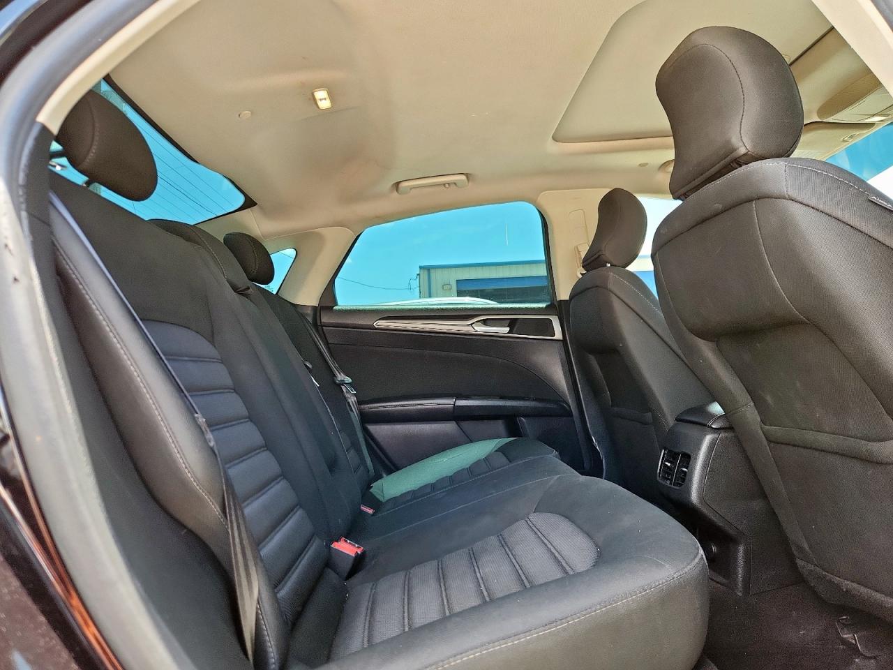 2019 Ford Fusion Se VIN: 3FA6P0LU1KR139955 Lot: 62146325