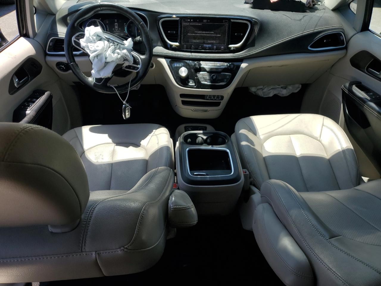 2021 Chrysler Pacifica Touring L VIN: 2C4RC1BG4MR560470 Lot: 68425725