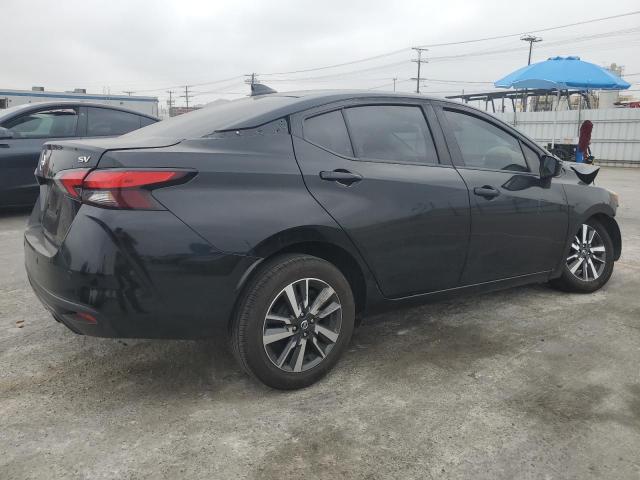  NISSAN VERSA 2021 Czarny