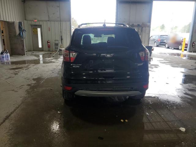  FORD ESCAPE 2017 Czarny