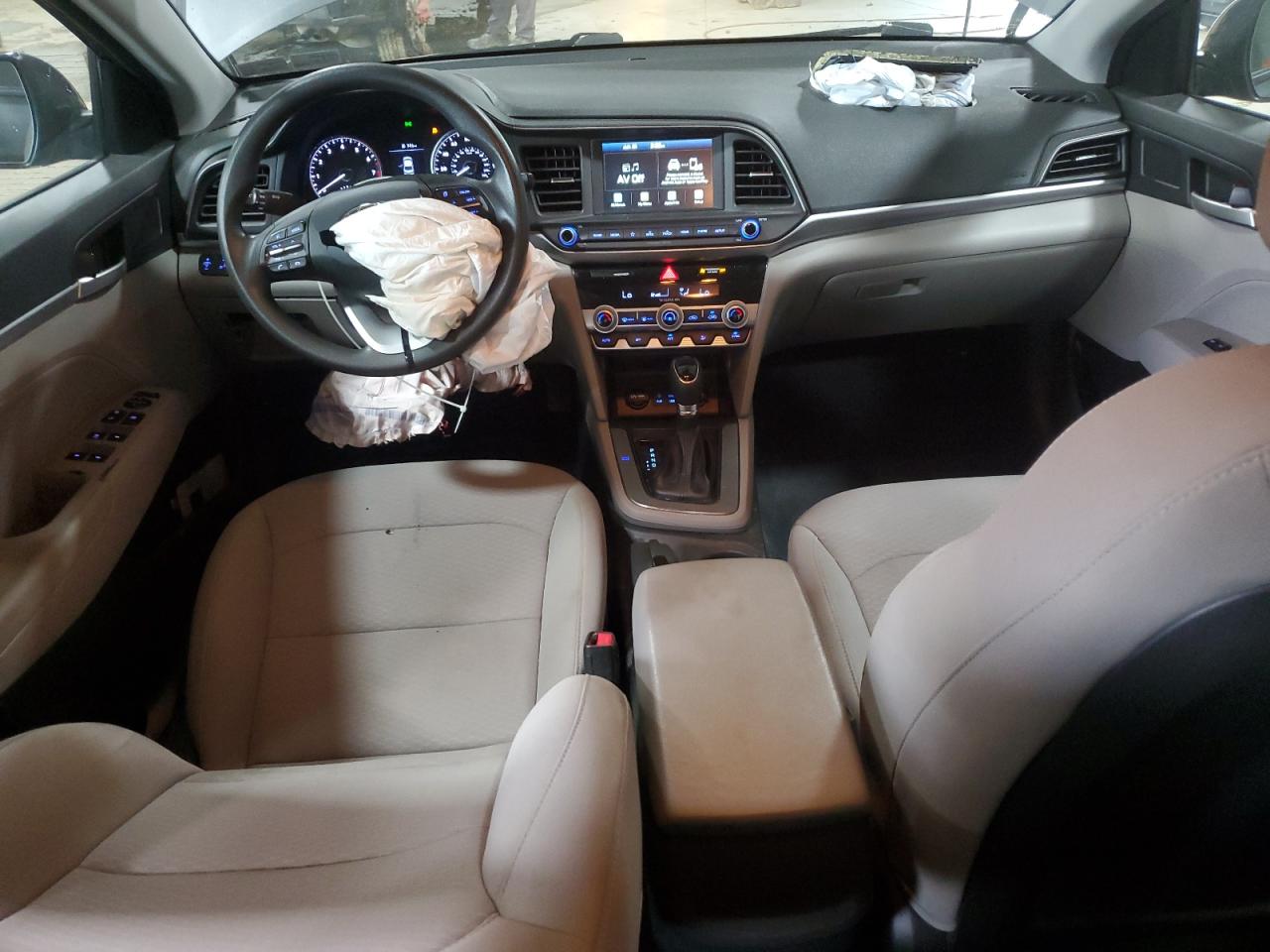 HYUNDAI ELANTRA 2020 VIN 5NPD84LFXLH590703 photo 8