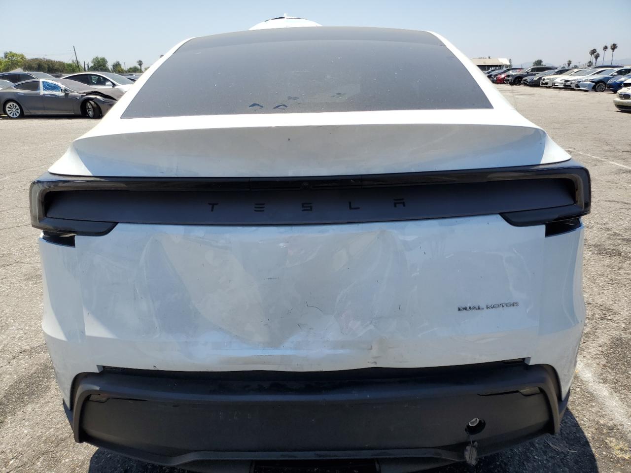 2026 Tesla Model Y VIN: 7SAYGDEE9TF339116 Lot: 62664425