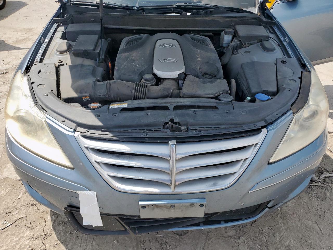 2010 Hyundai Genesis 4.6L VIN: KMHGC4DF5AU072331 Lot: 61832825