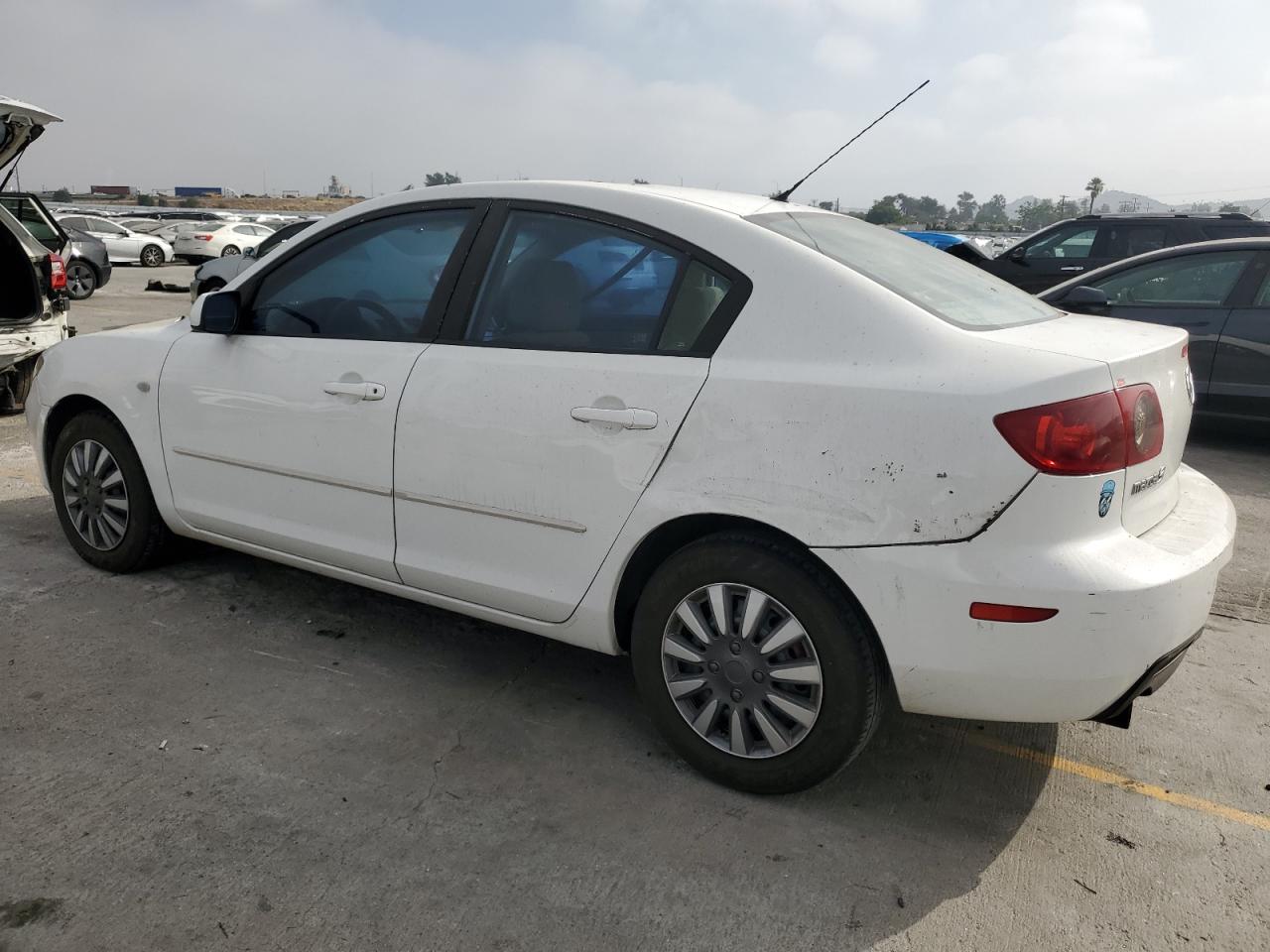 MAZDA 3 2004 VIN JM1BK12F141165338 фото 2