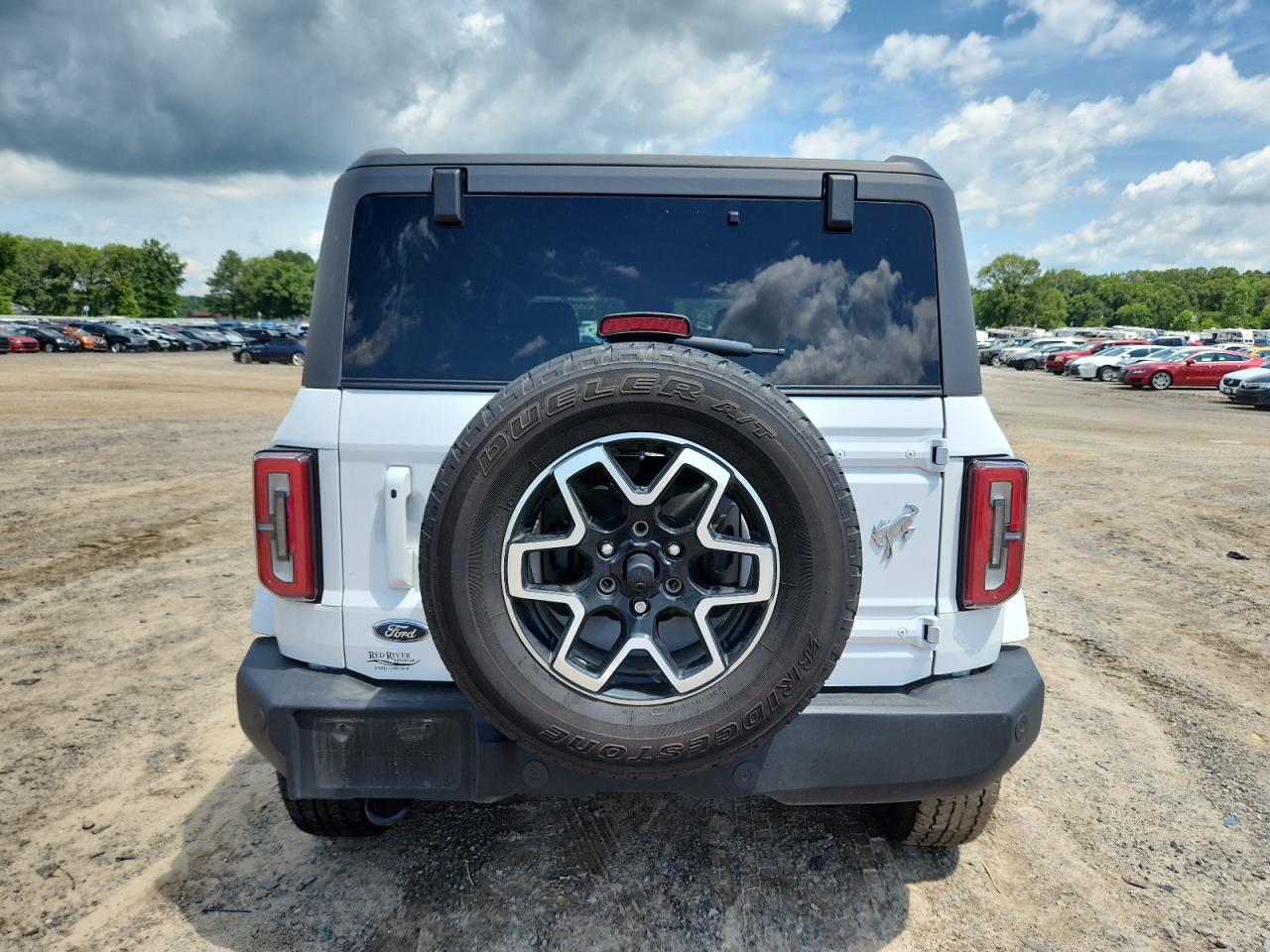 2023 Ford Bronco Base VIN: 1FMEE5BP7PLC18892 Lot: 61346535