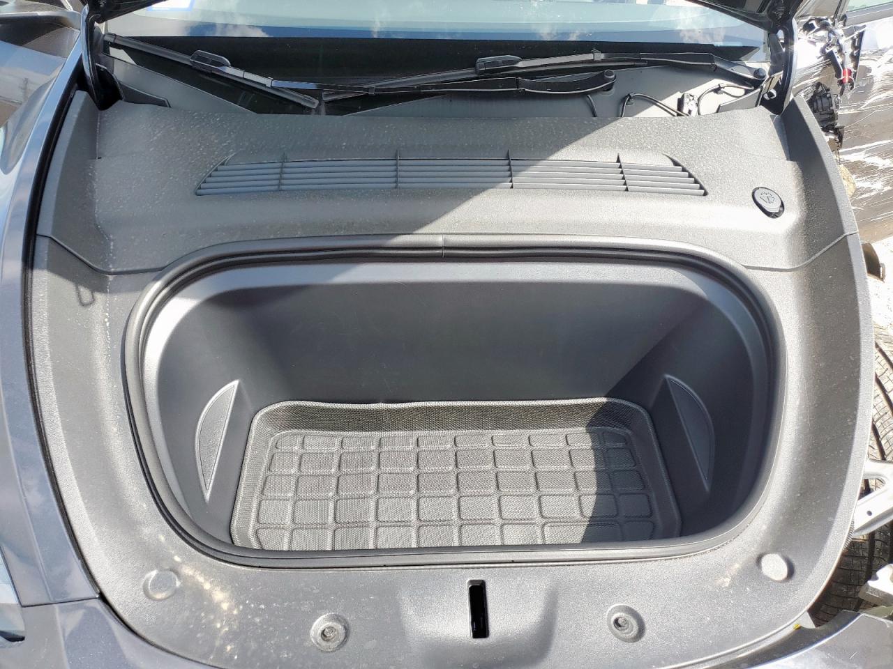 2025 Tesla Model Y VIN: 7SAYGDED7SA353759 Lot: 61378935