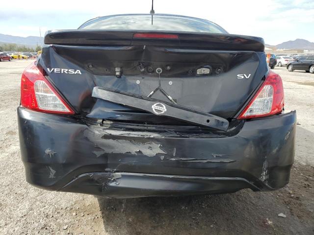  NISSAN VERSA 2019 Czarny