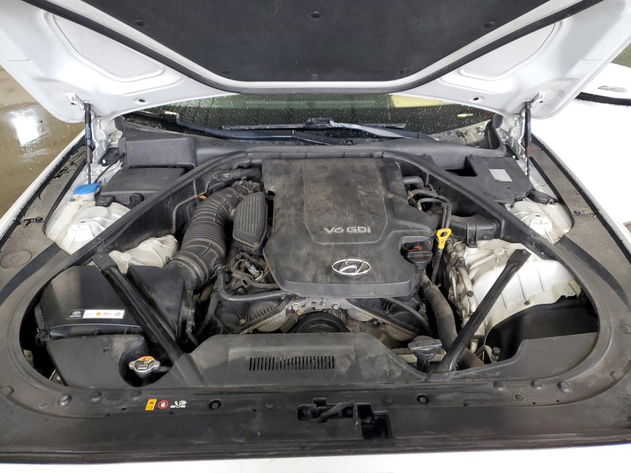 2015 Hyundai Genesis 3.8L VIN: KMHGN4JE1FU019137 Lot: 60211225