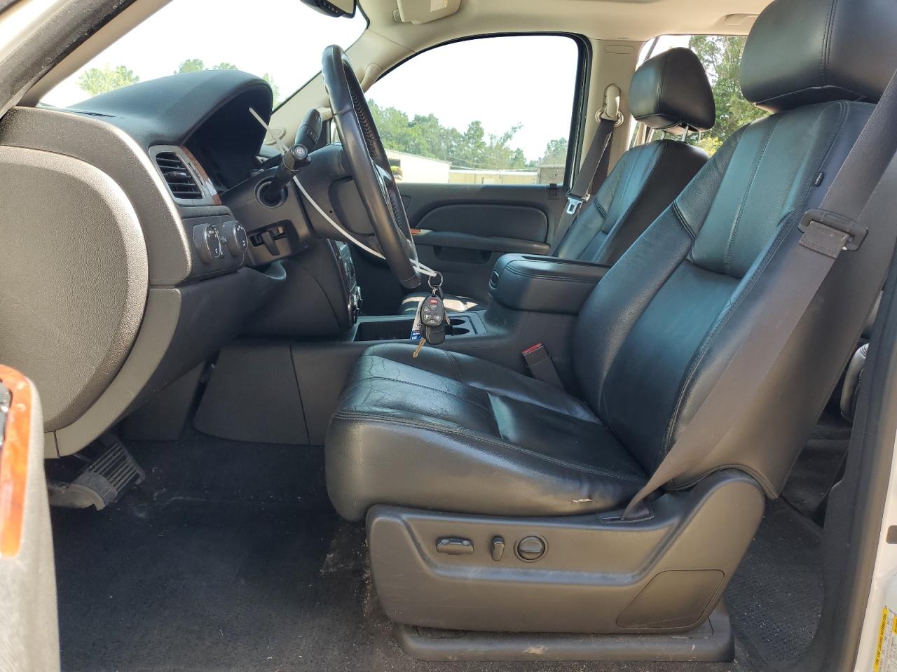 2013 Chevrolet Suburban K1500 Lt VIN: 1GNSKJE79DR312308 Lot: 61052045