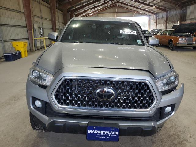  TOYOTA TACOMA 2019 Srebrny
