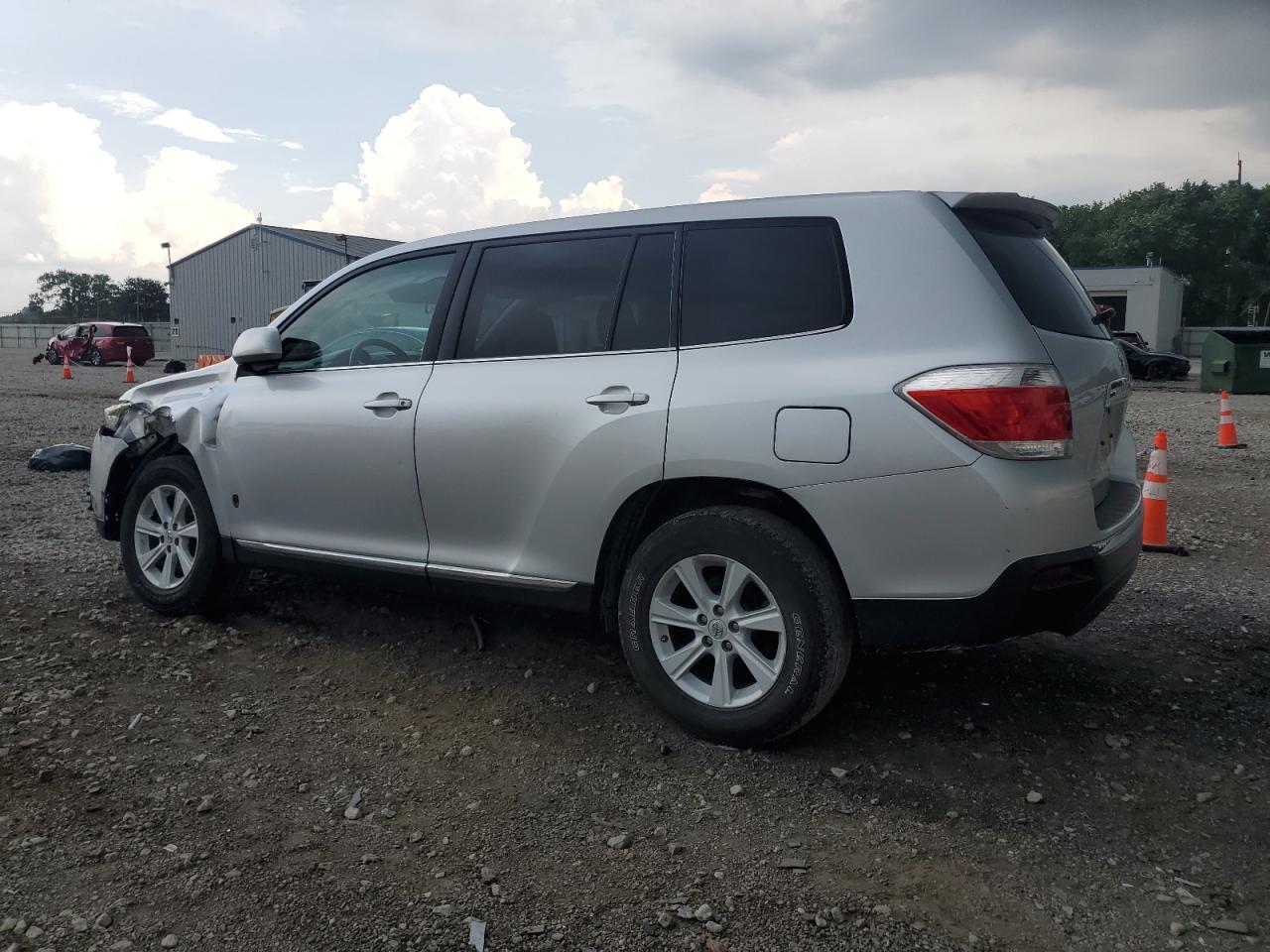TOYOTA HIGHLANDER 2013 VIN 5TDBK3EH4DS227018 zdjęcie 2