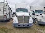 2015 Kenworth T680 Semi Truck للبيع في Grand Prairie، TX - Minor Dent/Scratches