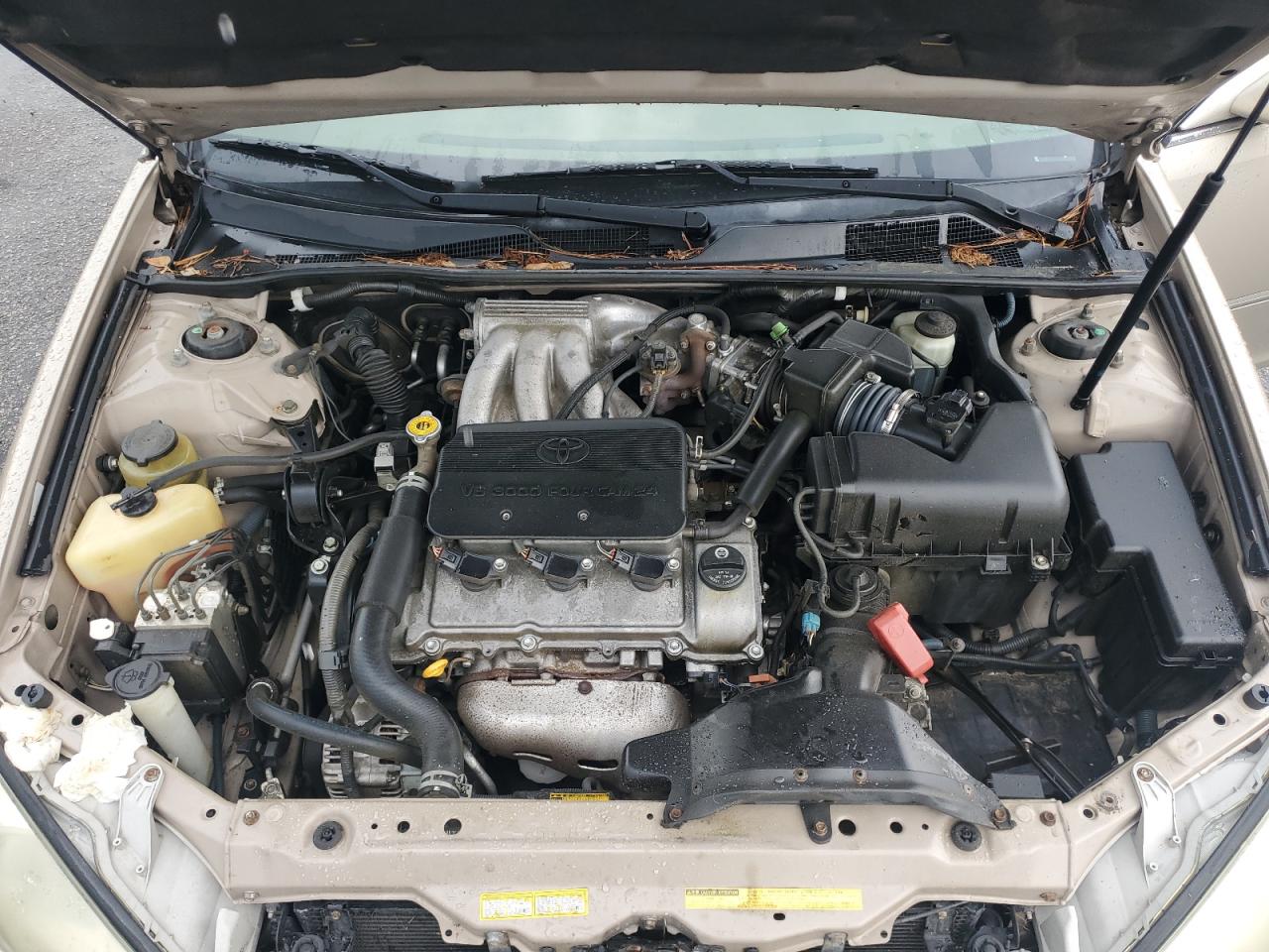 2002 Toyota Camry Le VIN: JTDBF30K920002939 Lot: 60267535