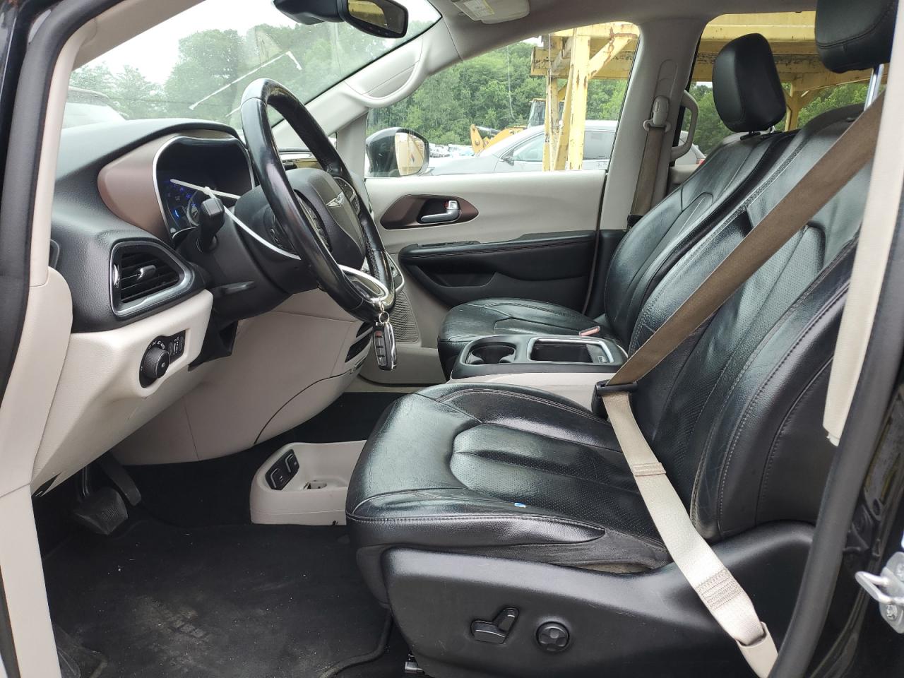 2018 Chrysler Pacifica Touring L Plus VIN: 2C4RC1EG3JR322360 Lot: 62024735