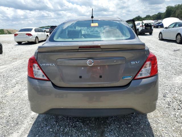  NISSAN VERSA 2016 Szary