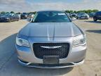 2016 Chrysler 300C  на продаже в Grand Prairie, TX - Front End