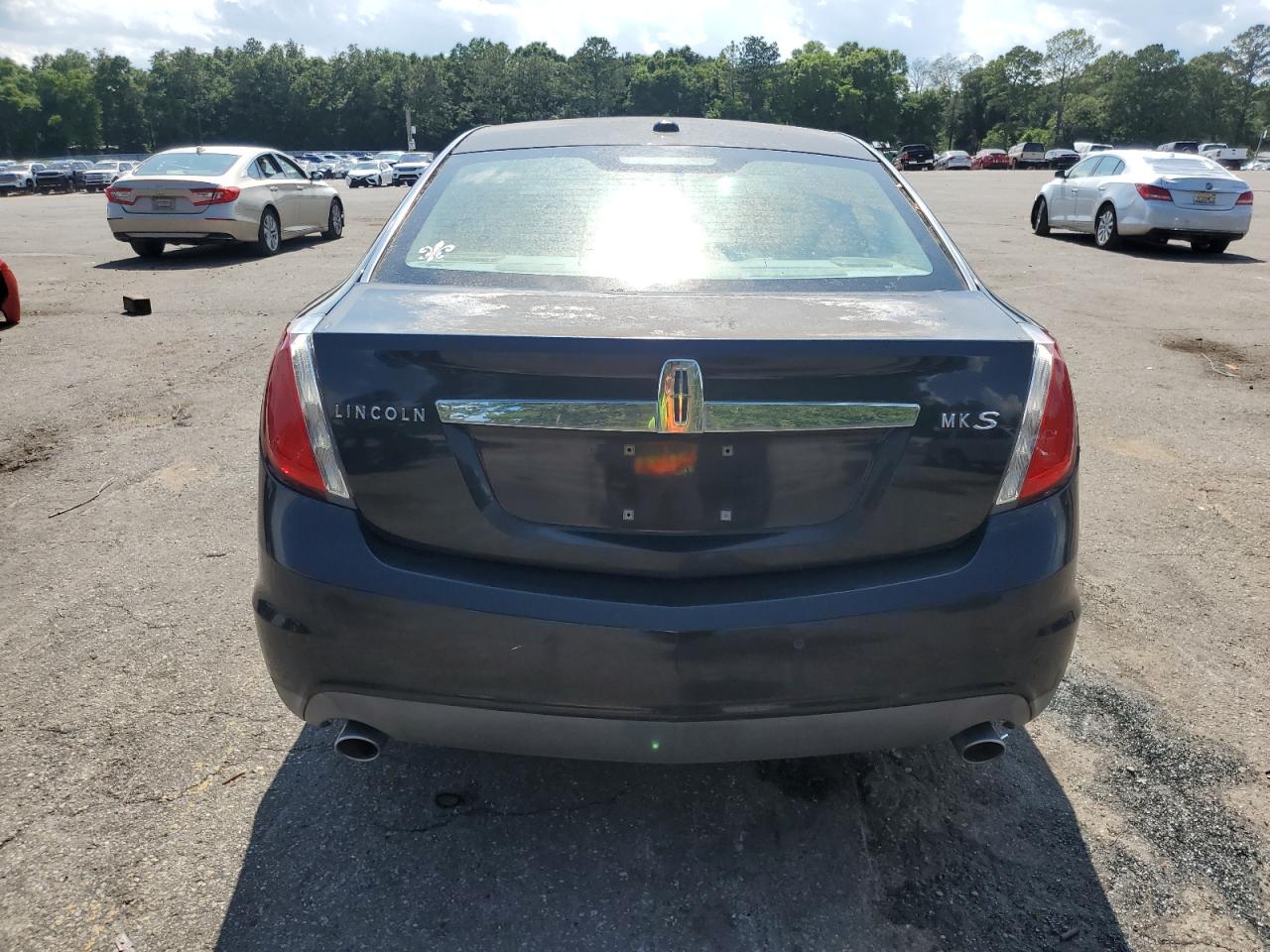 1lnhl9dr8bg600956 1LNHL9DR8BG600956 2011 Lincoln Mks