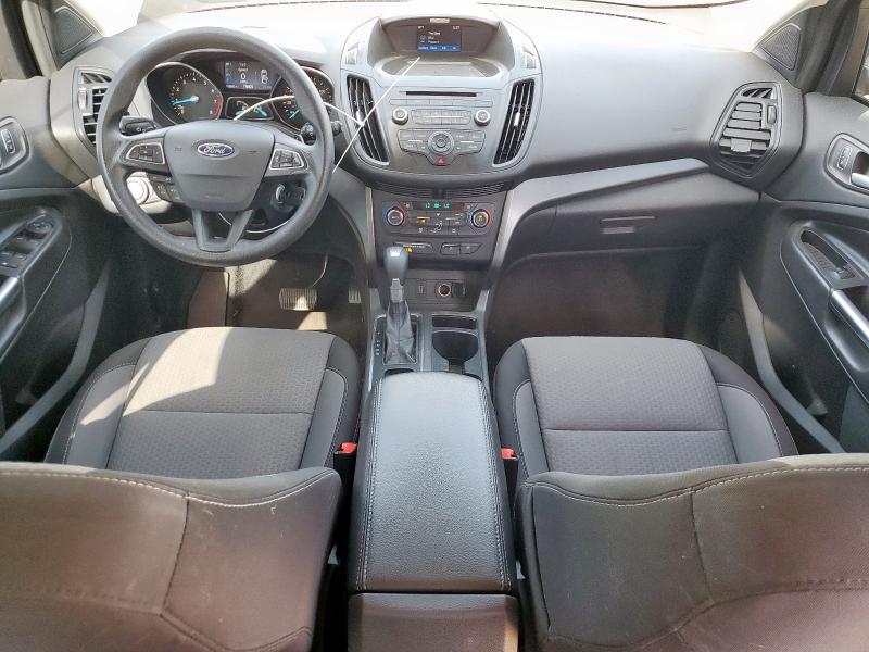  FORD ESCAPE 2017 Srebrny