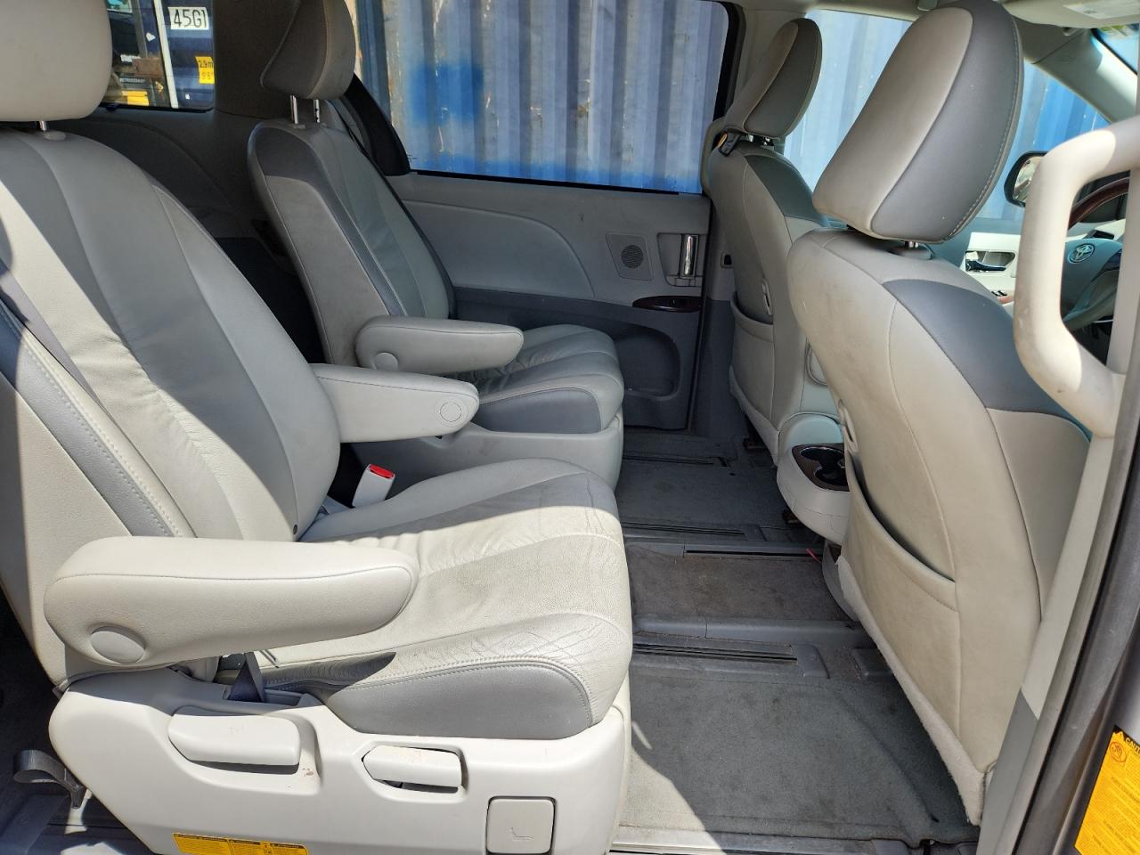 2011 Toyota Sienna Xle VIN: 5TDYK3DC6BS024449 Lot: 62478785