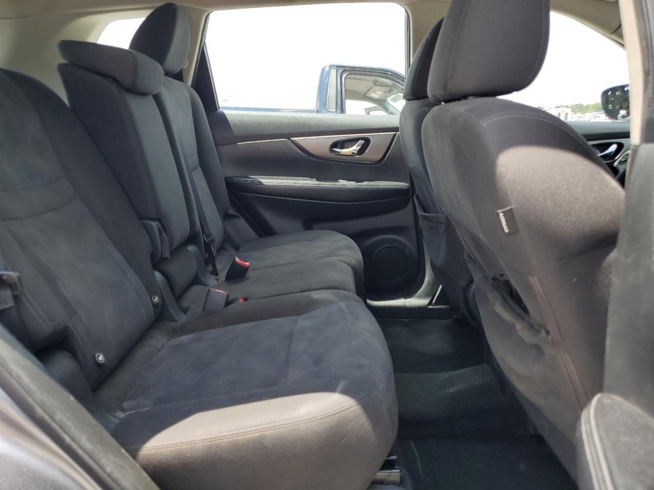 KNMAT2MT0GP613975 NISSAN ROGUE 2016