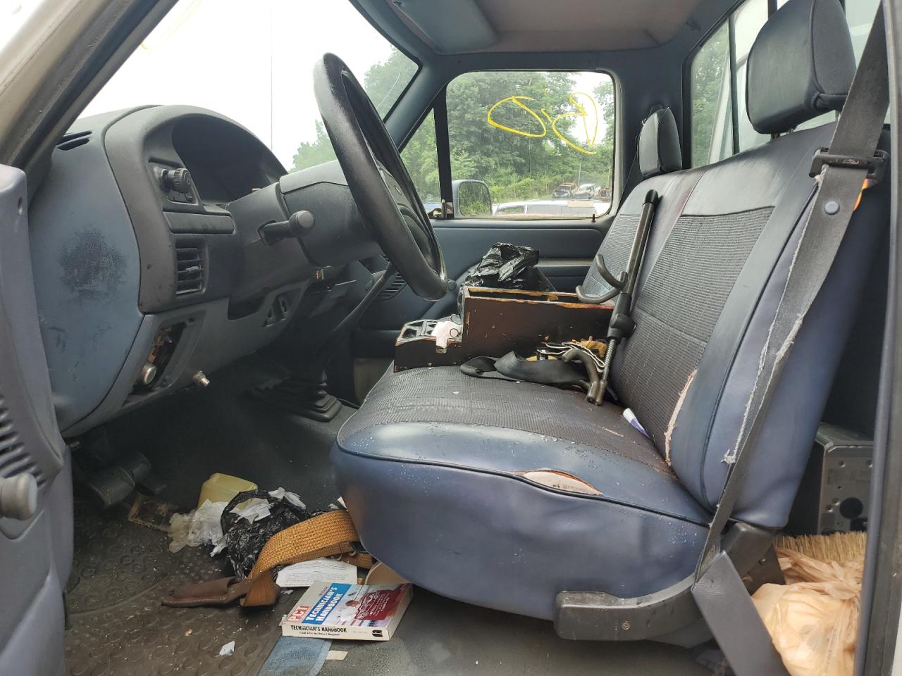 1992 Ford F150 VIN: 1FTEF15Y8NNB01600 Lot: 62353725