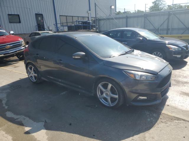  FORD FOCUS 2018 Серый