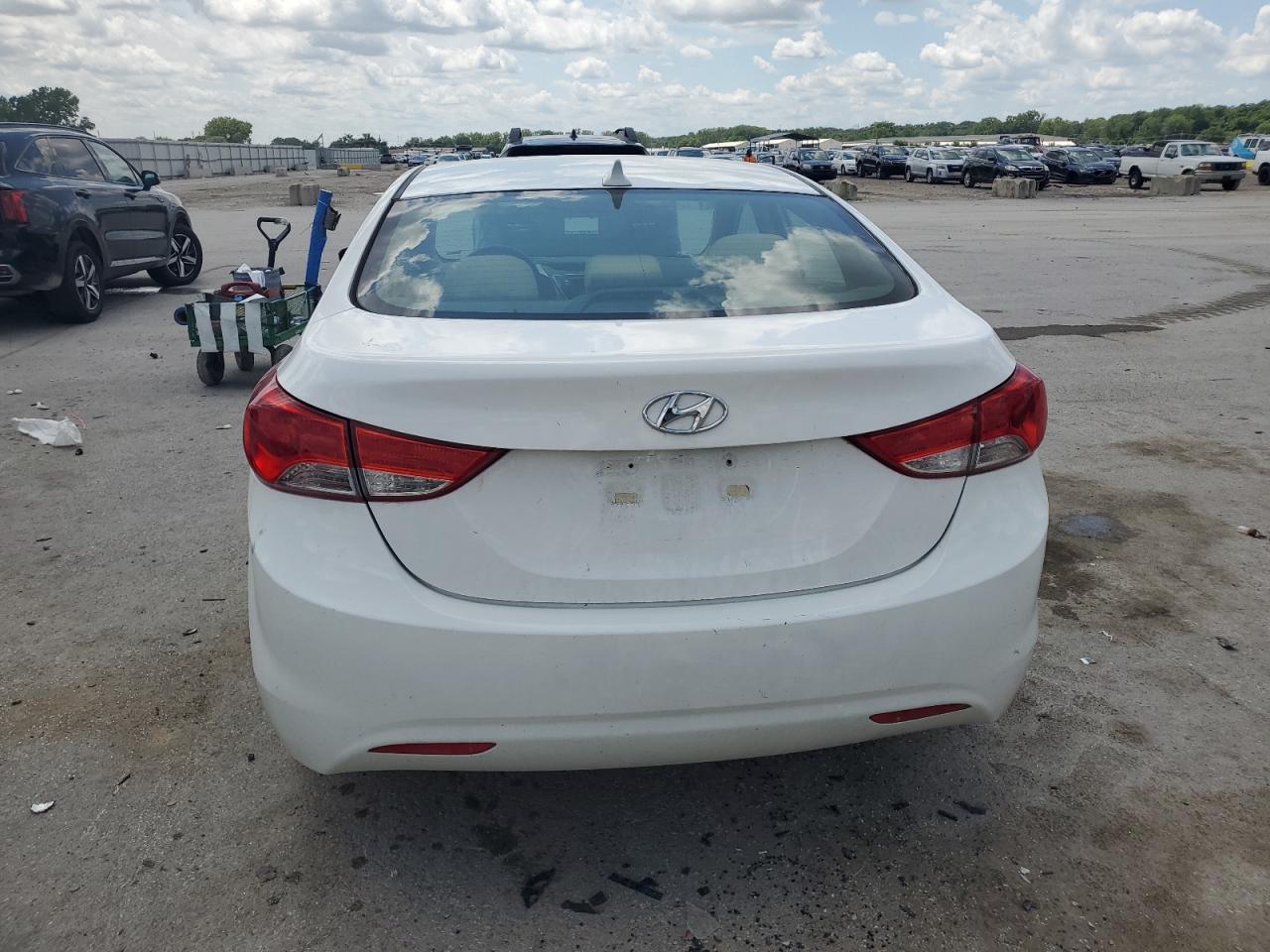 2013 Hyundai Elantra Gls VIN: 5NPDH4AE4DH304727 Lot: 62575475