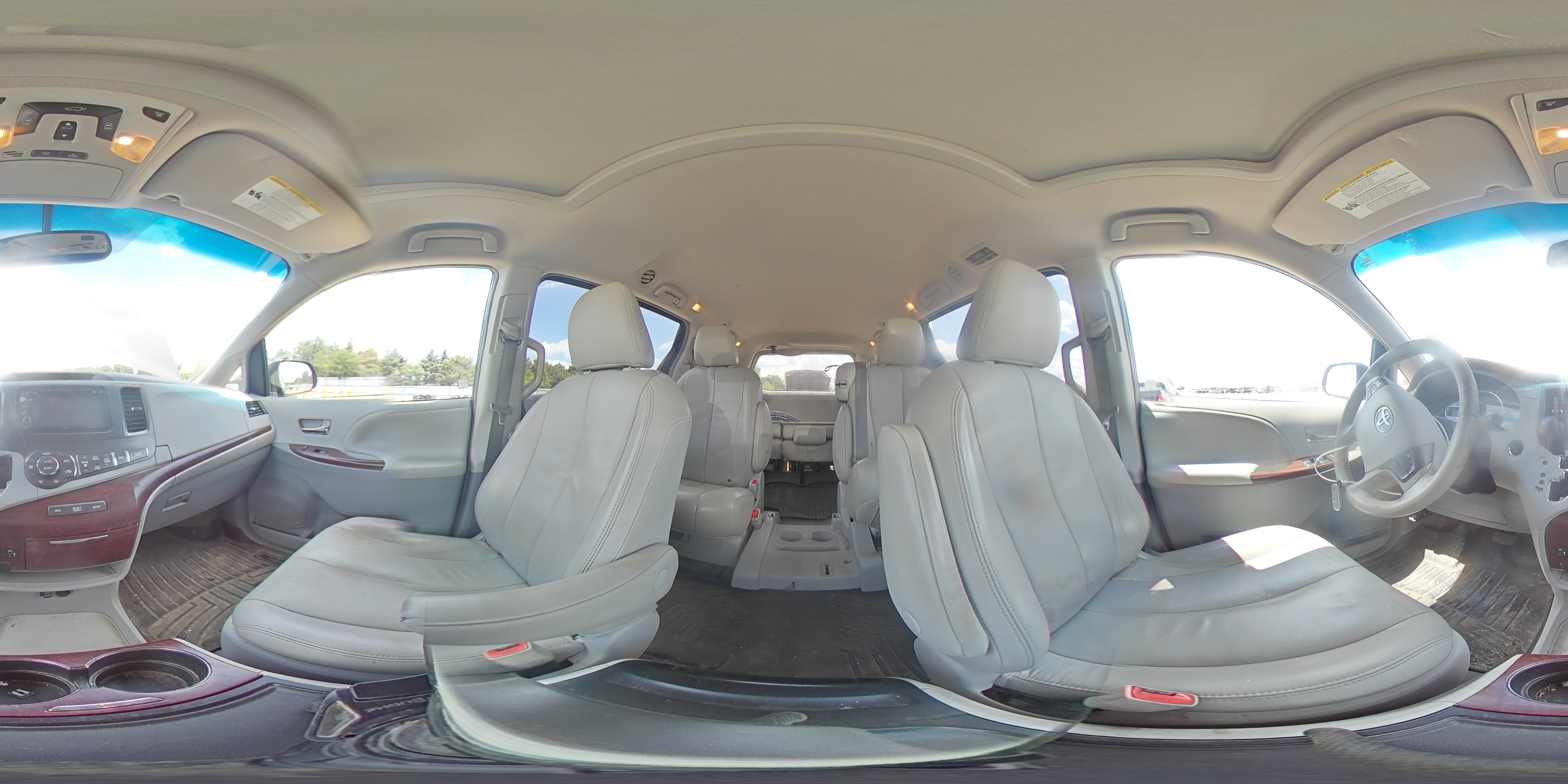 2013 Toyota Sienna Xle VIN: 5TDYK3DC7DS405214 Lot: 62500205