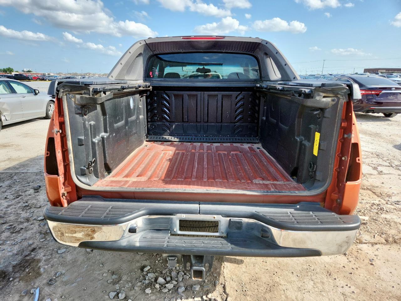 2004 Chevrolet Avalanche C1500 VIN: 3GNEC12TX4G317450 Lot: 61911295