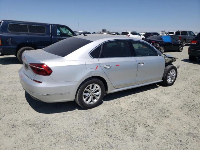  VOLKSWAGEN PASSAT 2017 Сріблястий