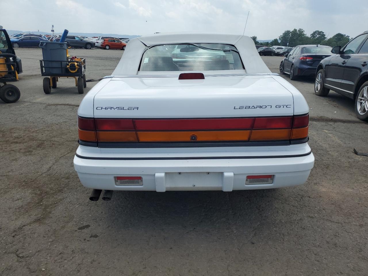 1994 Chrysler Lebaron Base VIN: 1C3EU4533RF240274 Lot: 62750285