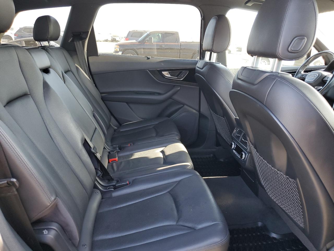 2017 Audi Q7 Premium Plus VIN: WA1LAAF78HD023996 Lot: 62848165
