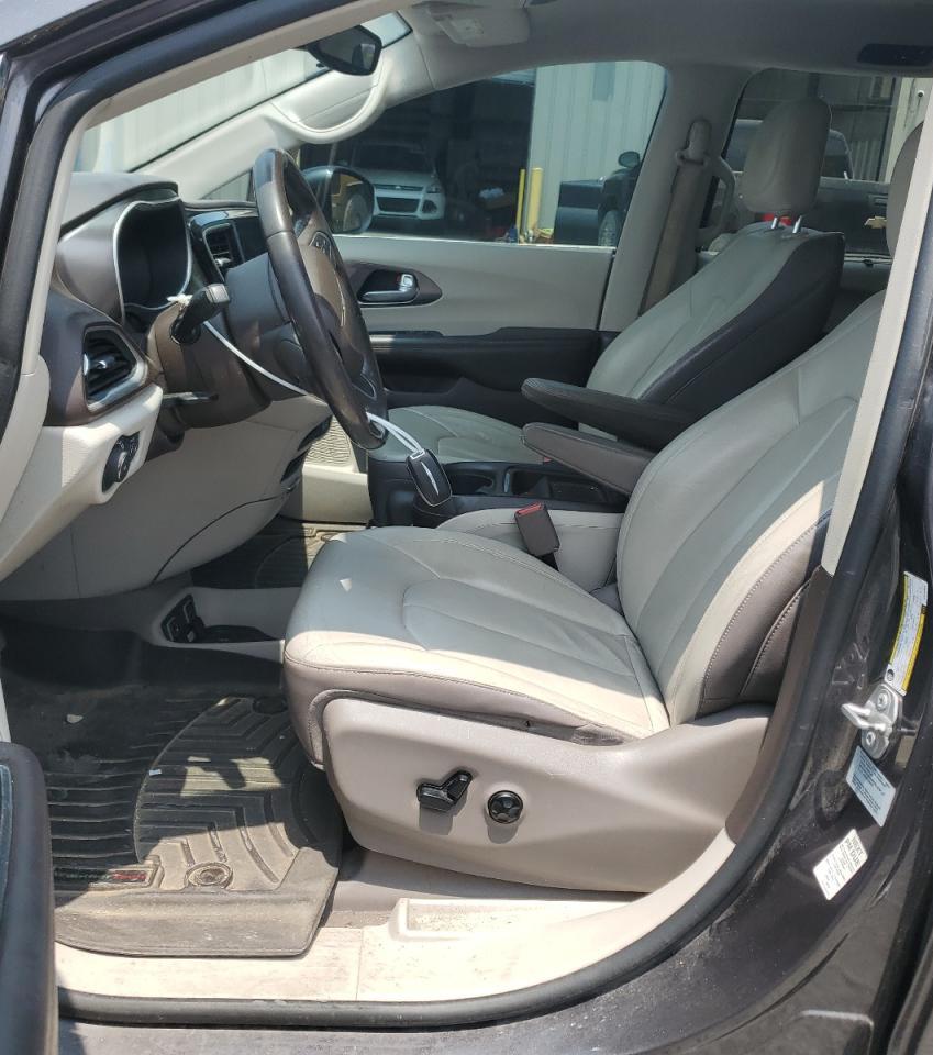 2017 Chrysler Pacifica Touring L VIN: 2C4RC1BG9HR543962 Lot: 59550045