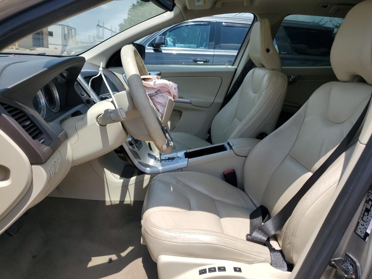 2011 Volvo Xc60 3.2 VIN: YV4940DLXB2182861 Lot: 62151935