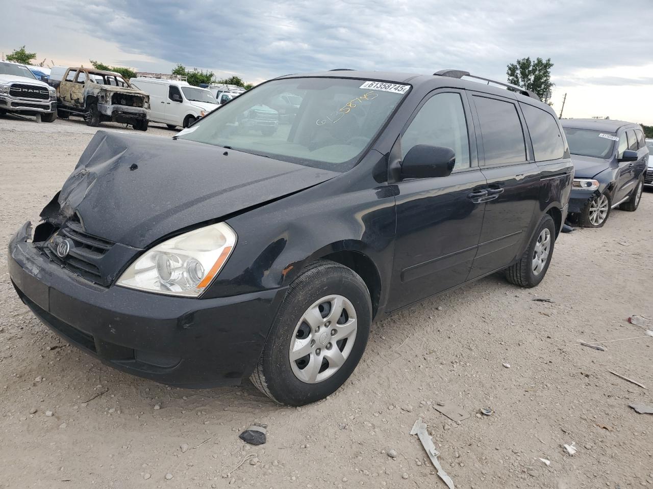2010 Kia Sedona Lx for Sale in Kansas City, KS - Front End