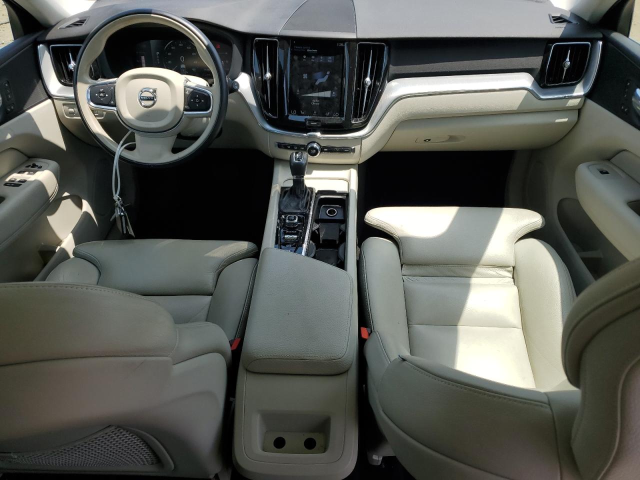 2019 Volvo Xc60 T5 VIN: LYV102RK5KB289516 Lot: 62600585