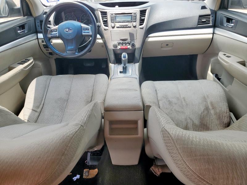 Sedans SUBARU LEGACY 2012 Kremowy