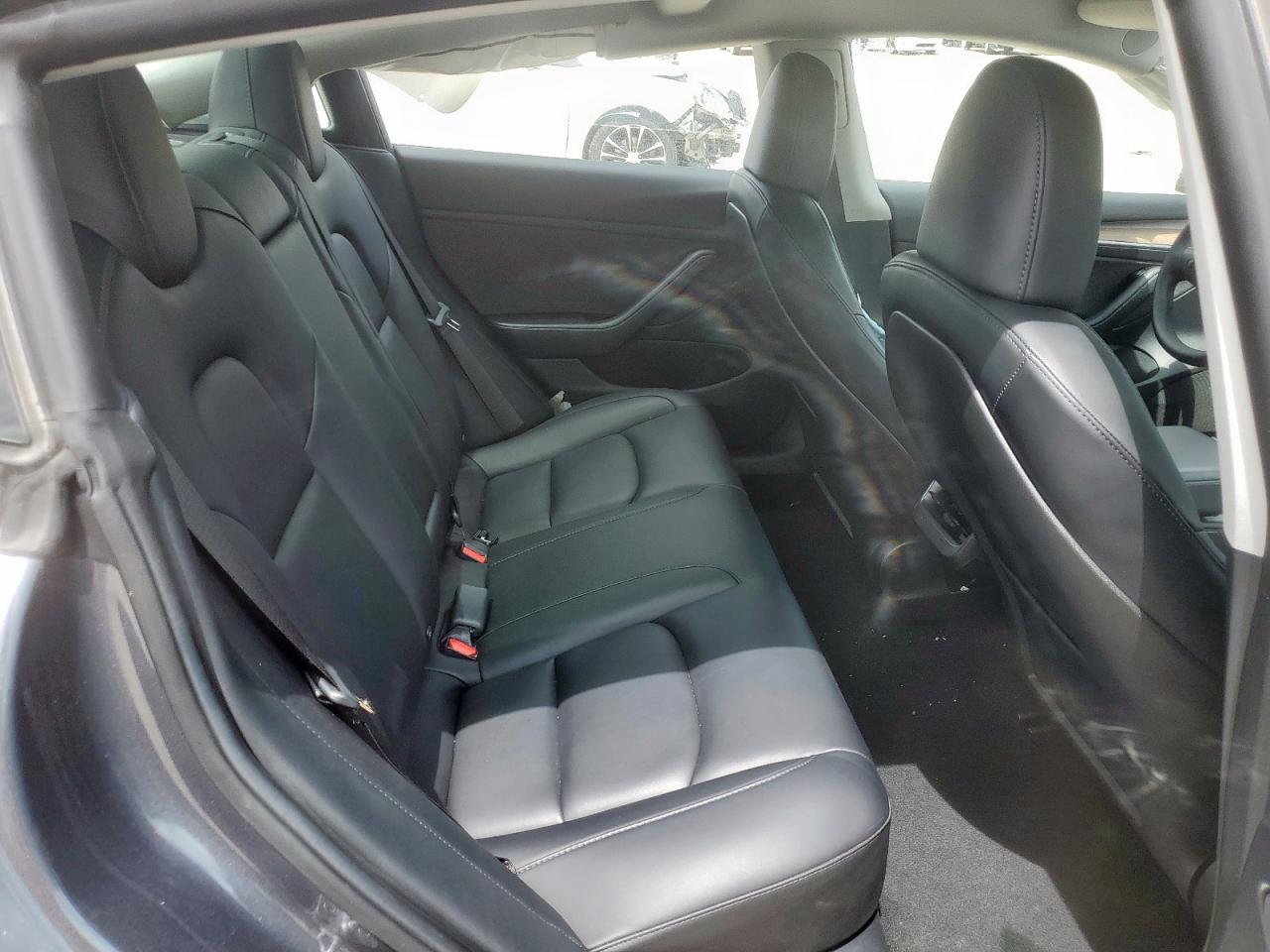 TESLA MODEL 3 2023 VIN 5YJ3E1EA0PF693637 фото 10