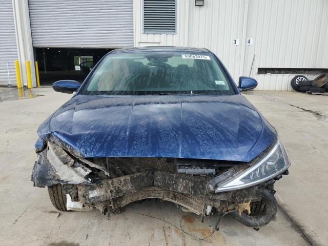  HYUNDAI ELANTRA 2019 Biały